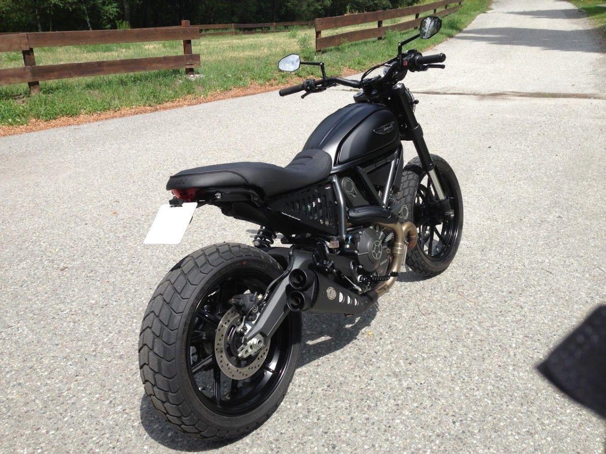 Ducati Scrambler черный