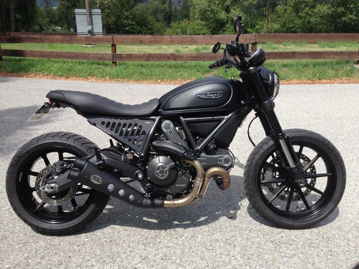 Ducati Scrambler черный