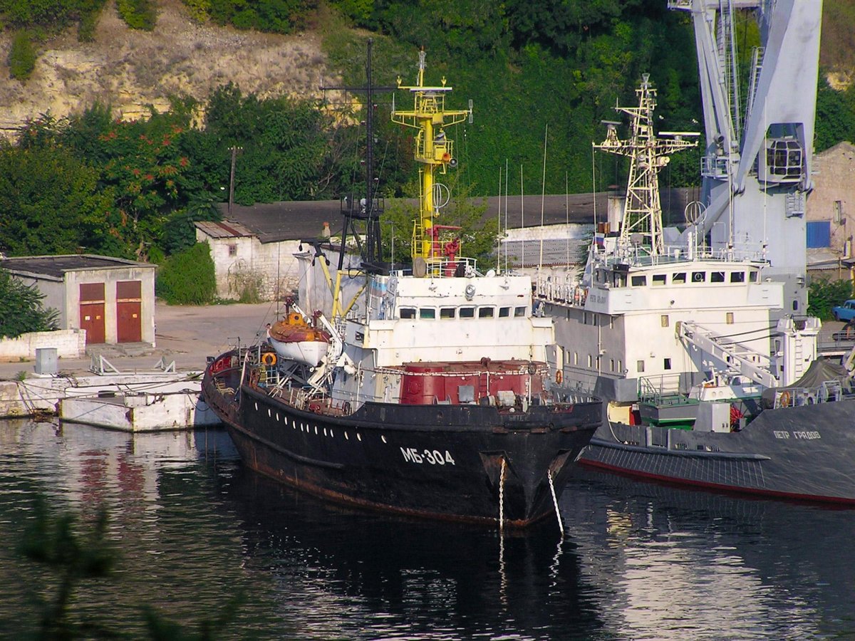 Морской буксир МБ-304