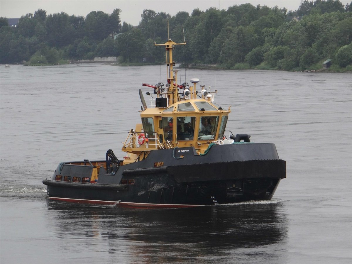 Рейдовый буксир проекта 04690