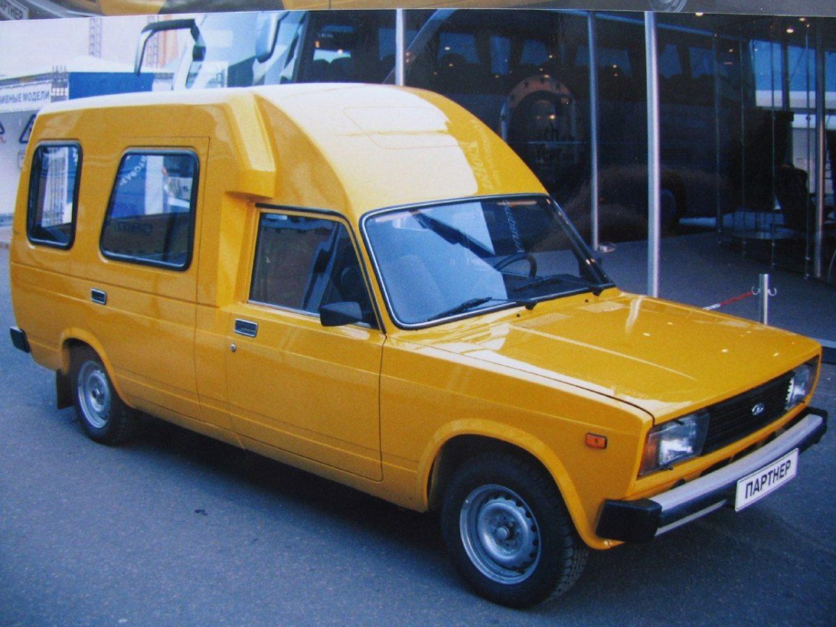 ВАЗ 2104 фургон