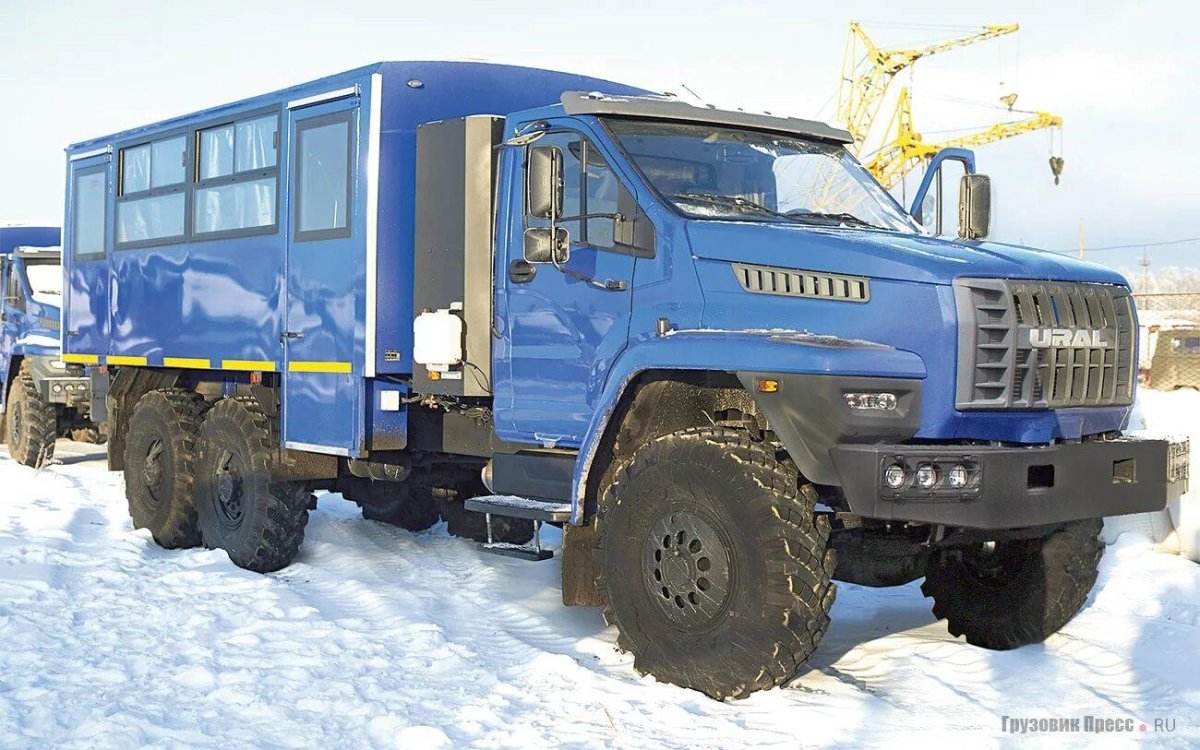 Автомобиль Урал Урал 3255