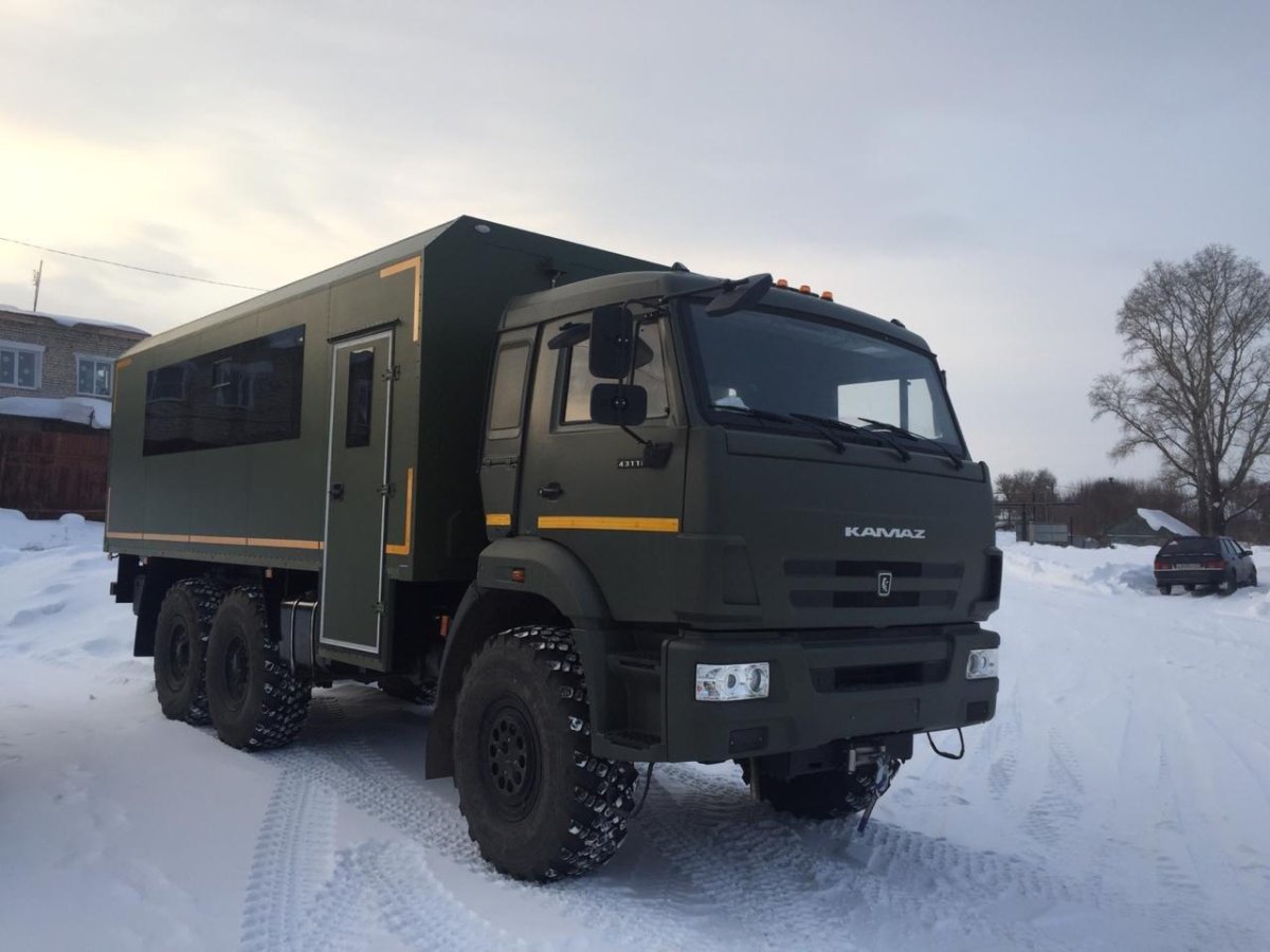 КАМАЗ 43118 вахтовка 6х6 автодом