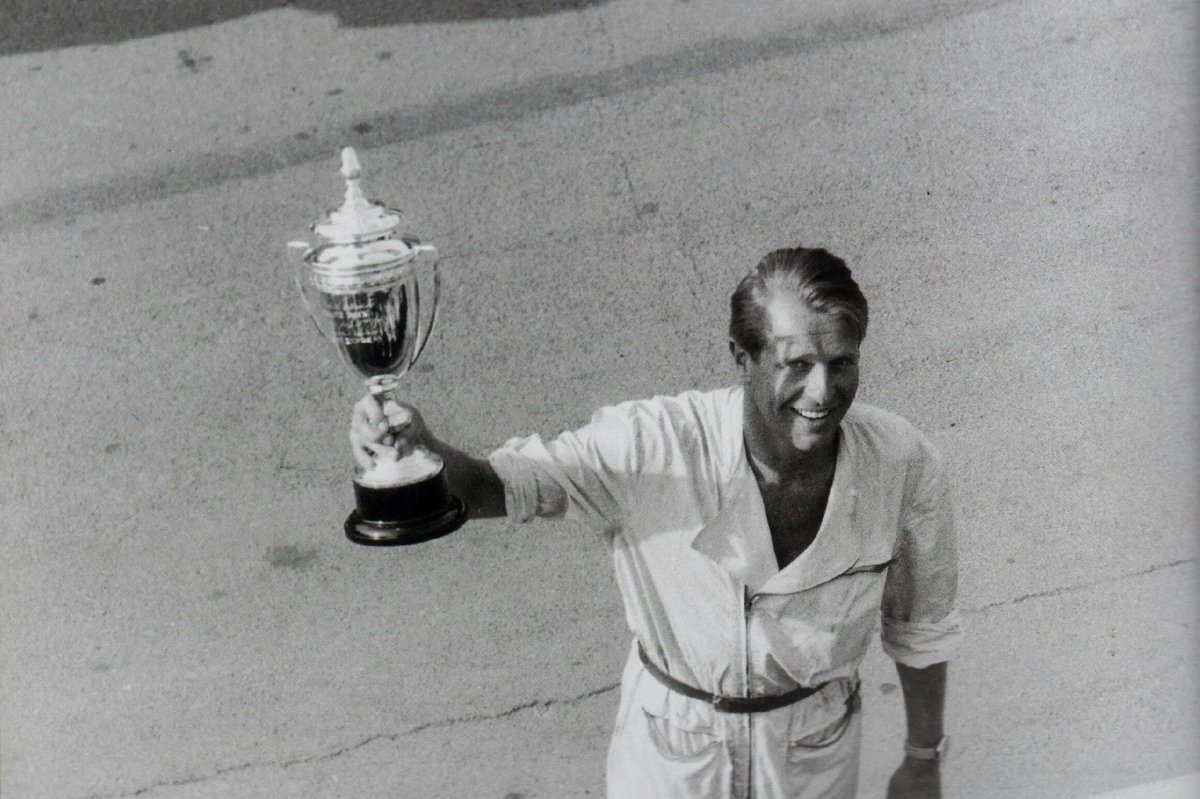 Питер Коллинз гонщик