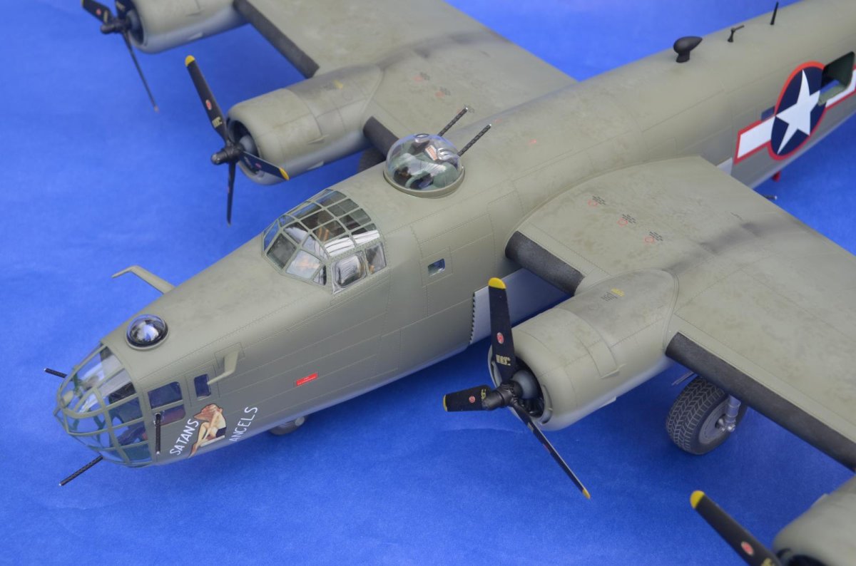 Liberator b-24 Hobby Boss 1/48