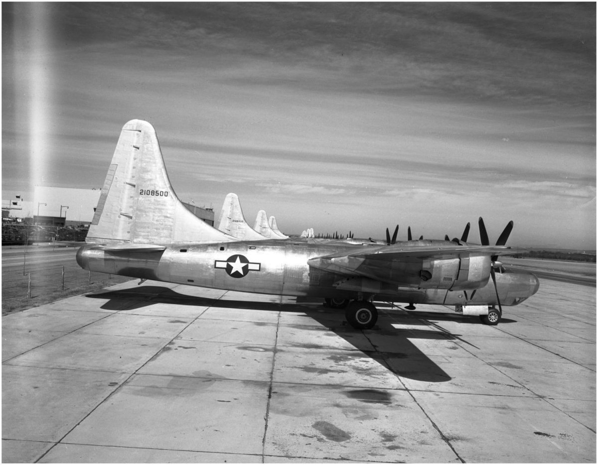 Consolidated b-32 Dominator