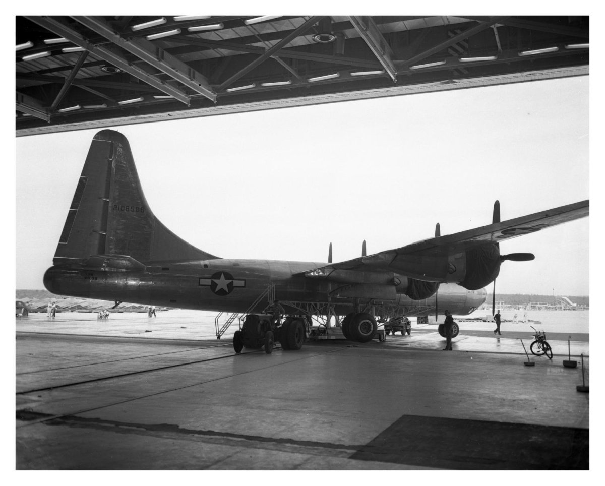 Б-32 Доминатор