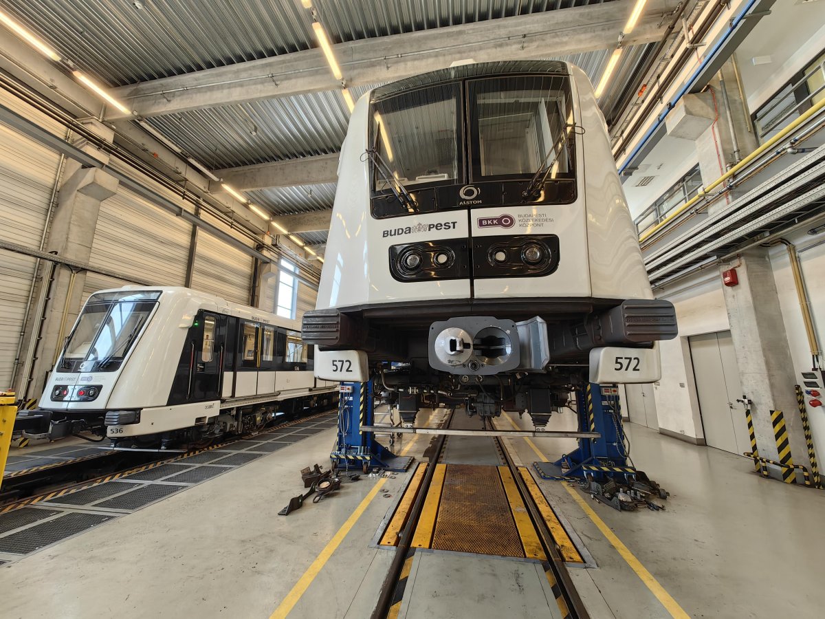 Alstom Metropolis Будапешт внутри