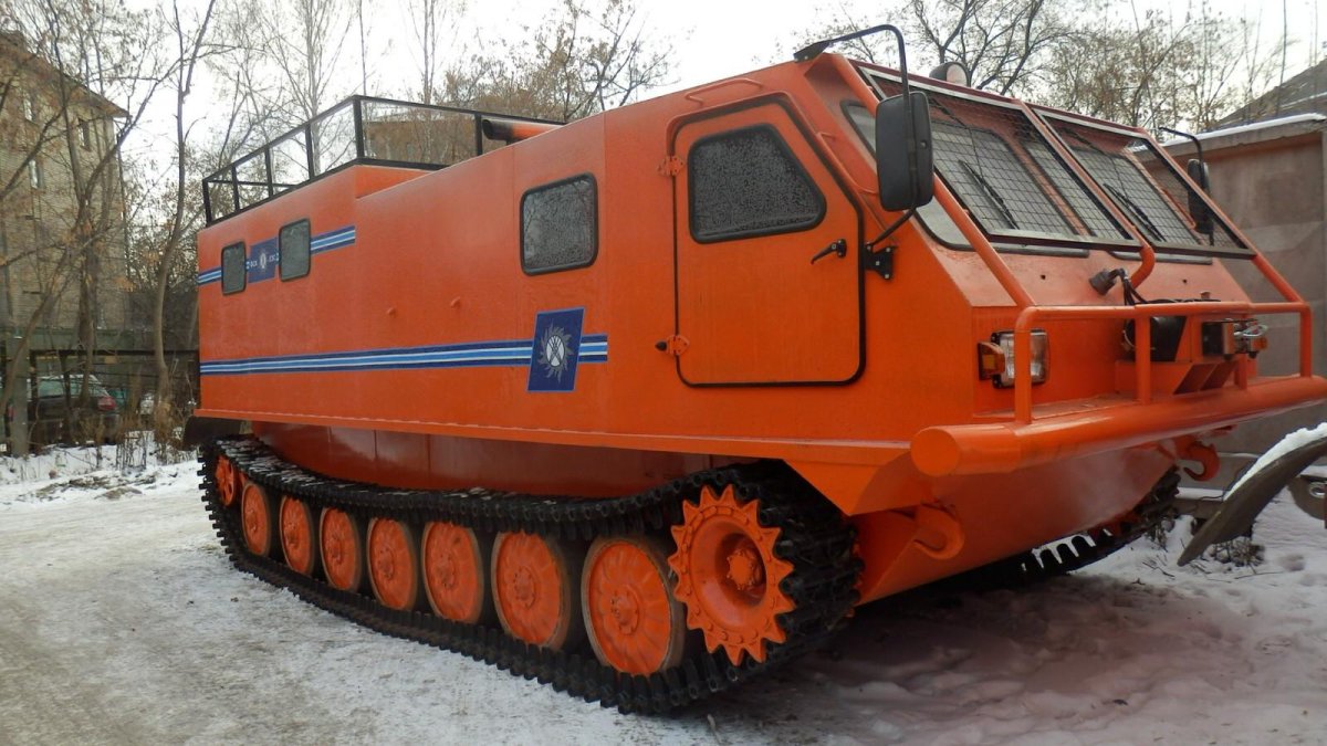 Снегоболотоход УЗГТ 702