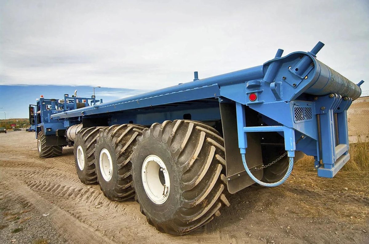 Foremost Husky вездеход