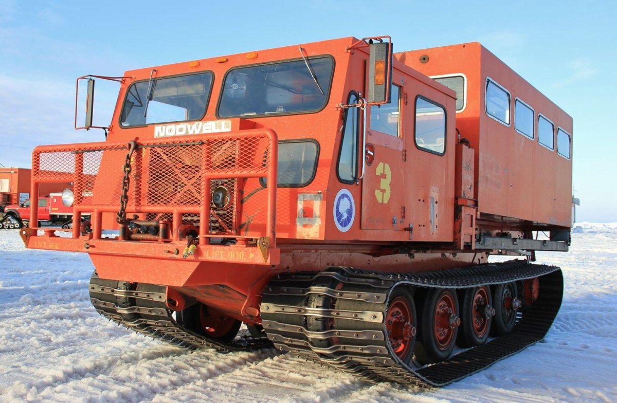 Гусеничный тягач харьковчанка-2