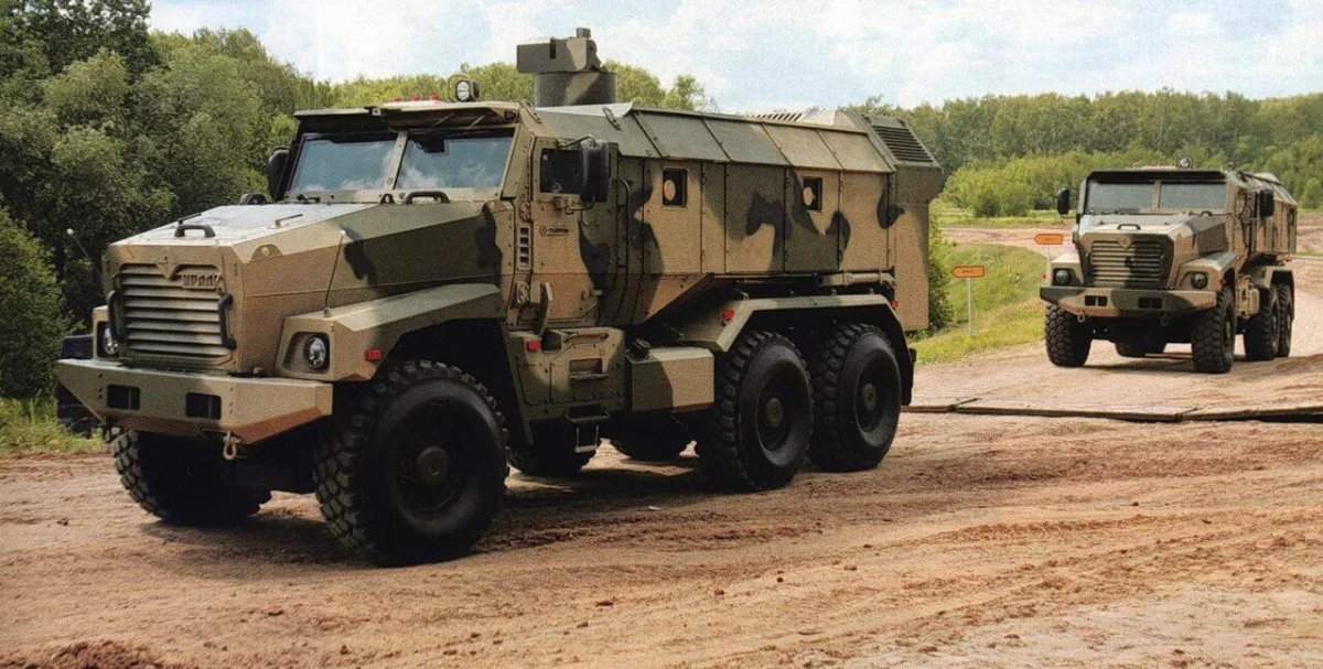 Урал Тайфун 6х6