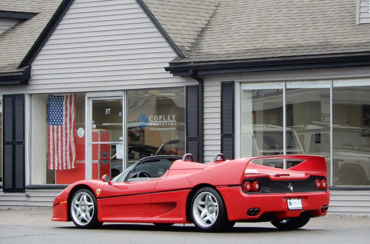 Феррари 1995г