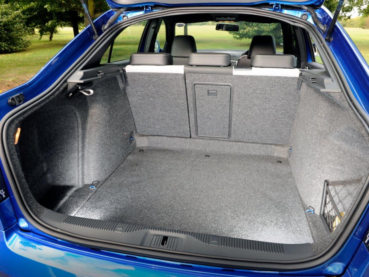 Skoda Octavia a8 багажник