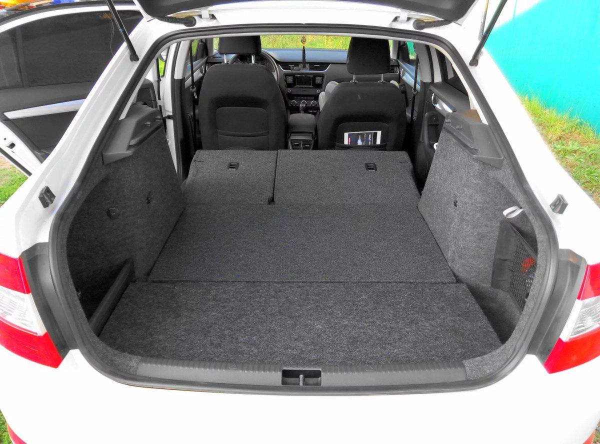 Шкода Рапид 2017 багажник