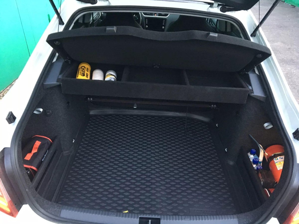 Octavia a7 бажник