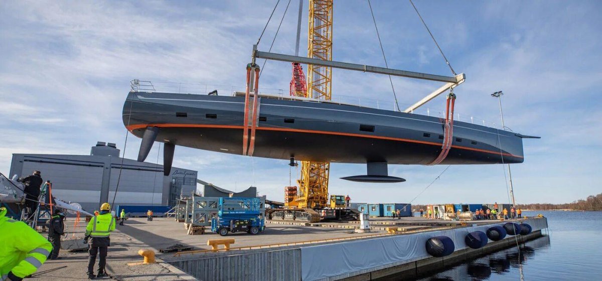 Яхта Балтика Калининград