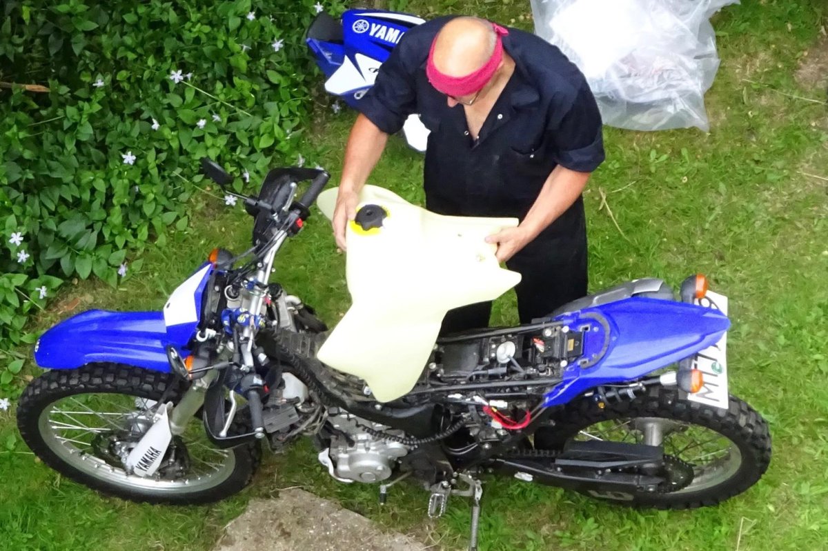 Большой бак wr250r