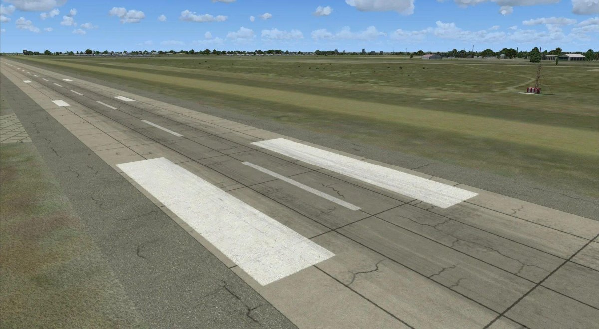 Взлетно посадочная полоса аэропорта