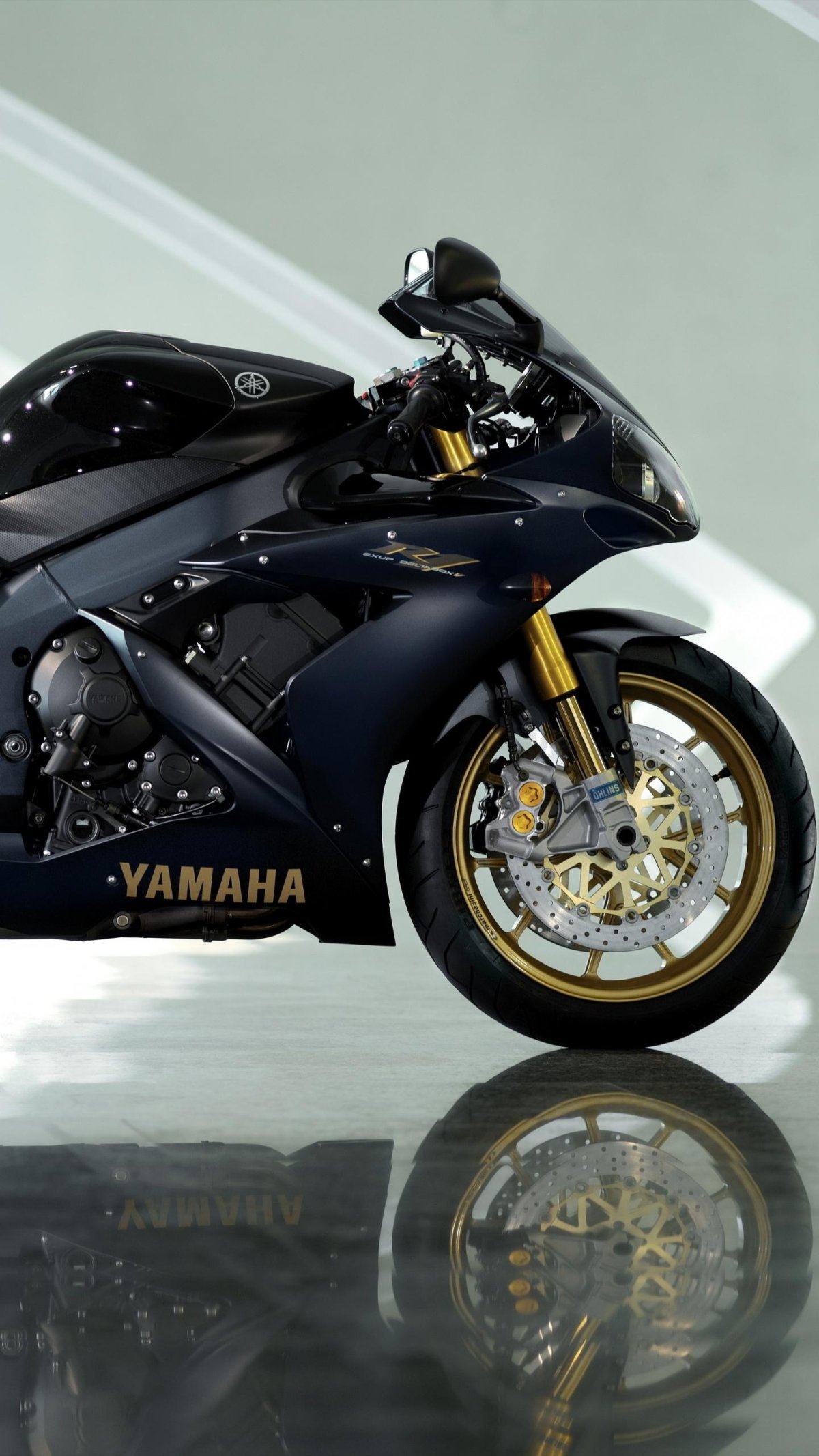 Yamaha r1 Black
