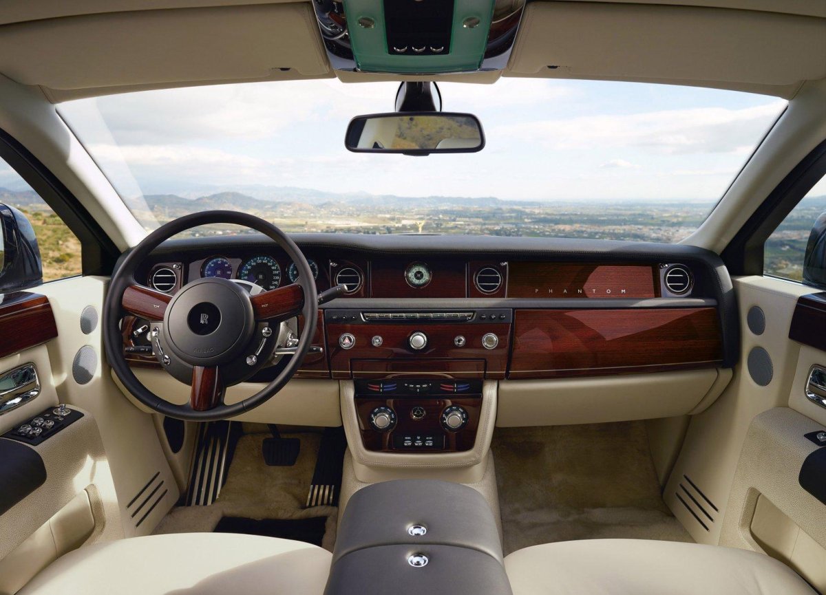Rolls Royce Phantom салон