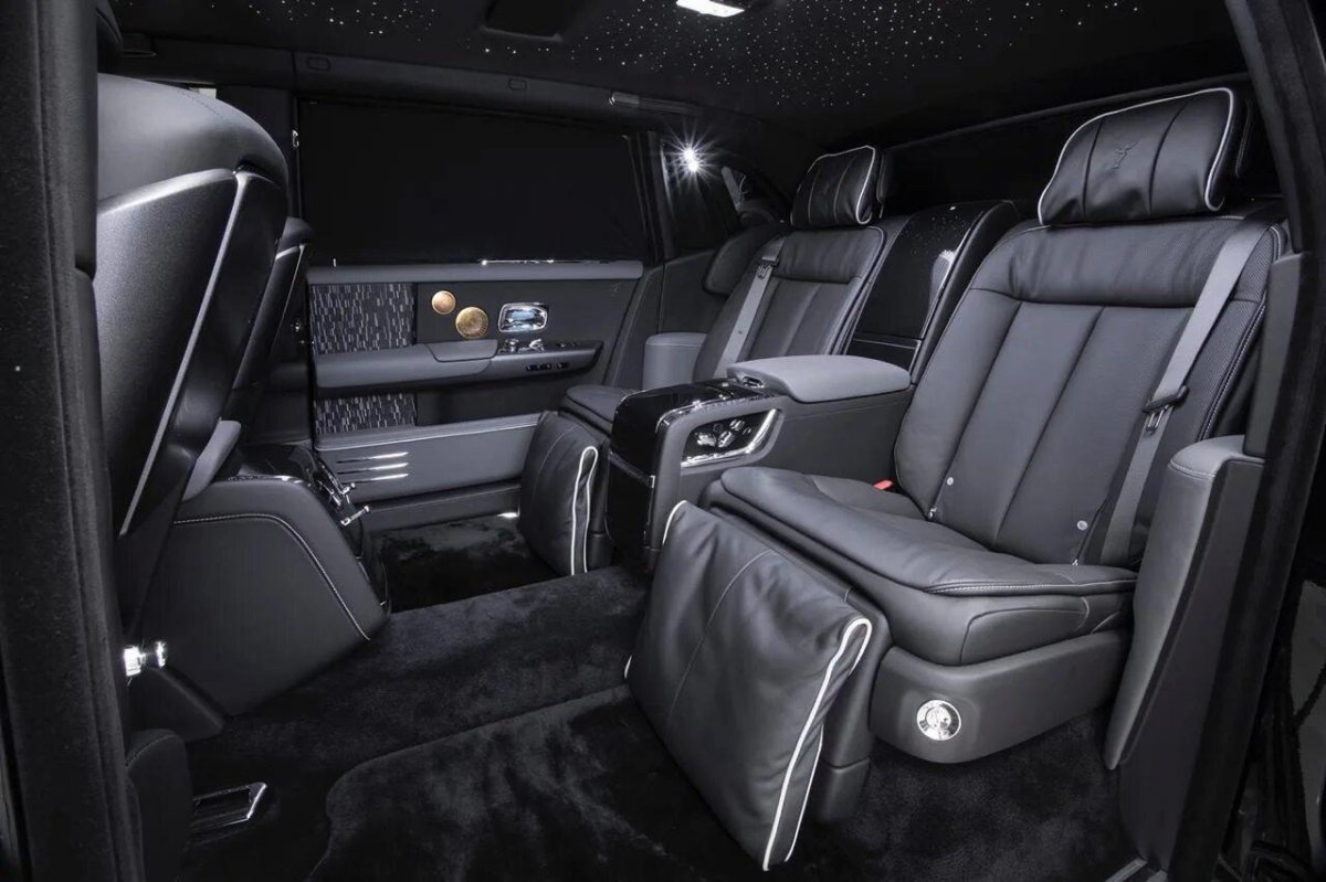 Rolls Royce Phantom 8 салон