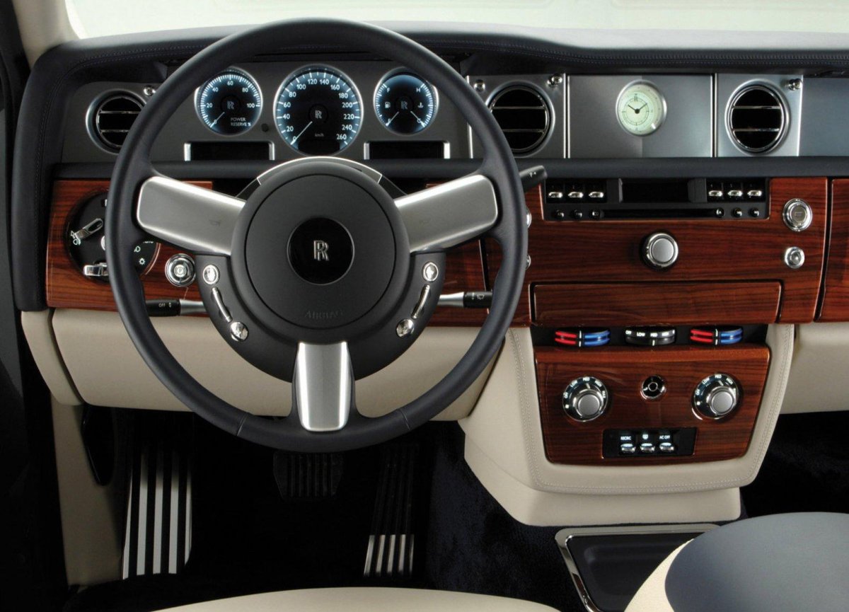 Rolls Royce Phantom 2003 салон