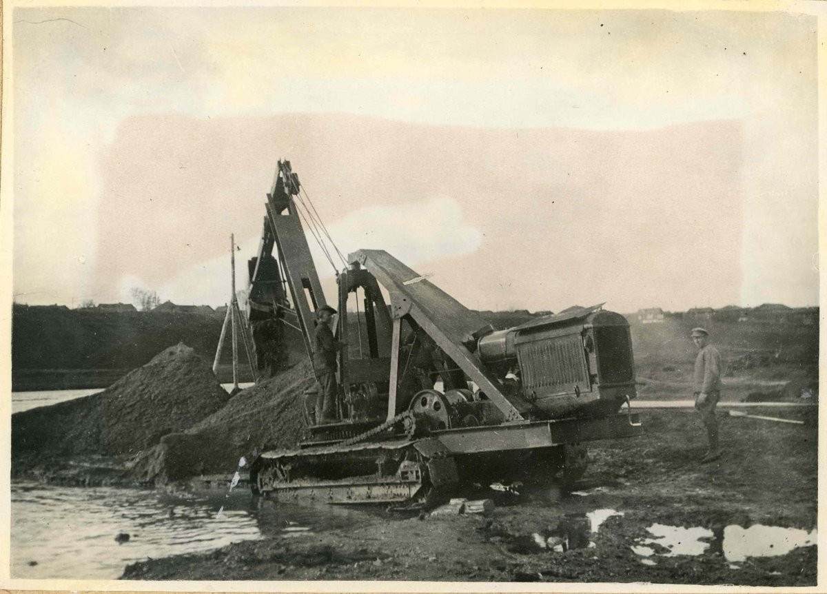 Экскаватор комсомолец