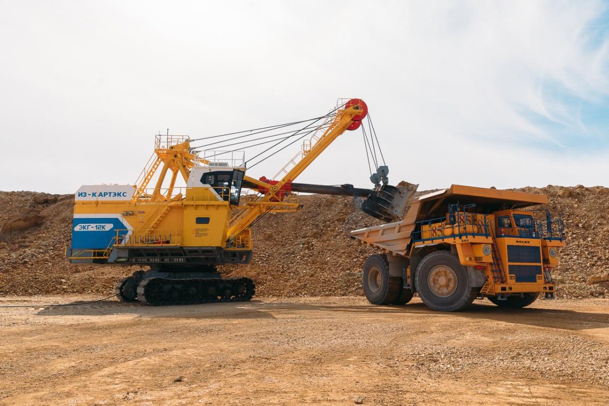Карьерный экскаватор Картекс