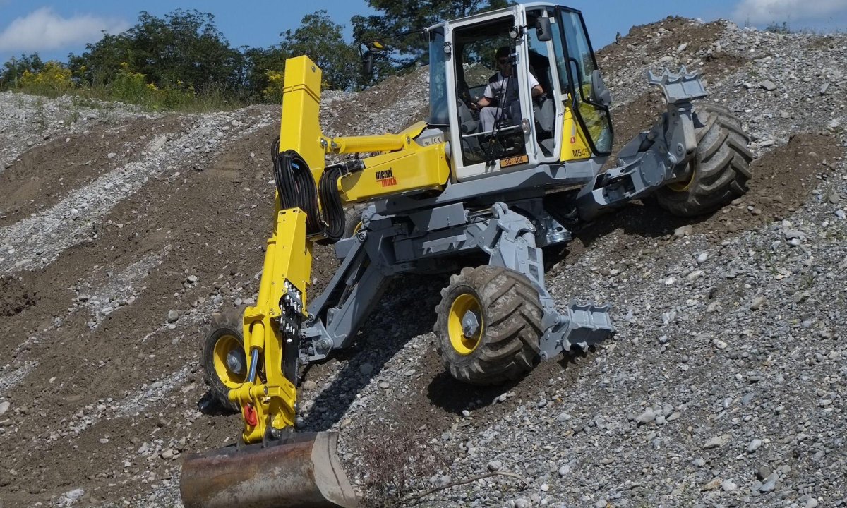 Экскаватор Menzi Muck m545