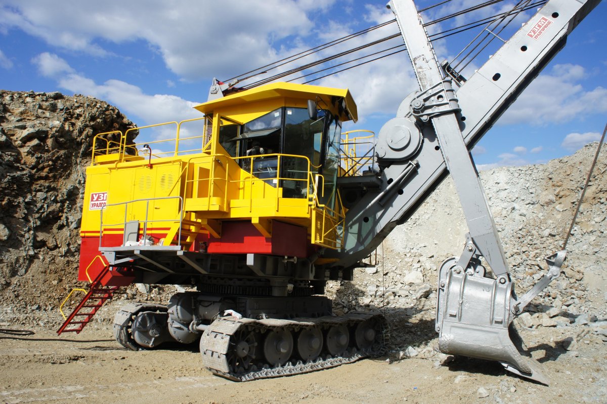 Экскаватор УЗТМ ЭКГ 5