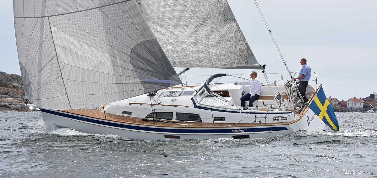 Hallberg Rassy 340