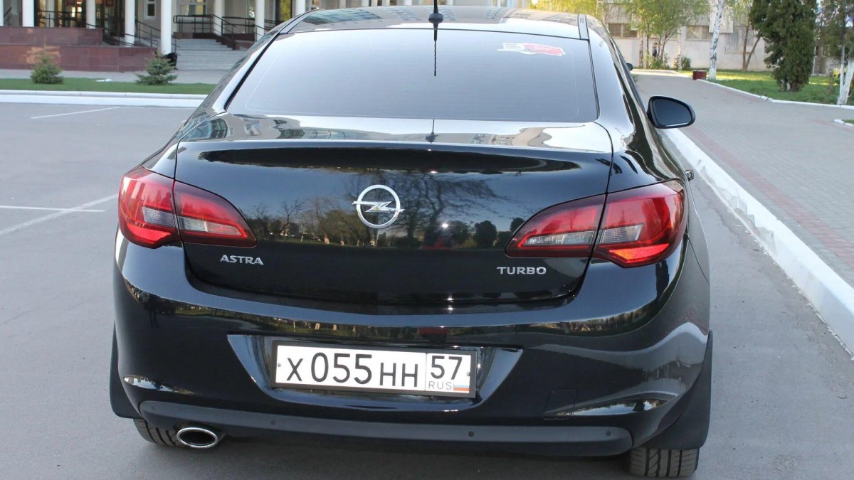 Opel Astra j sedan Black