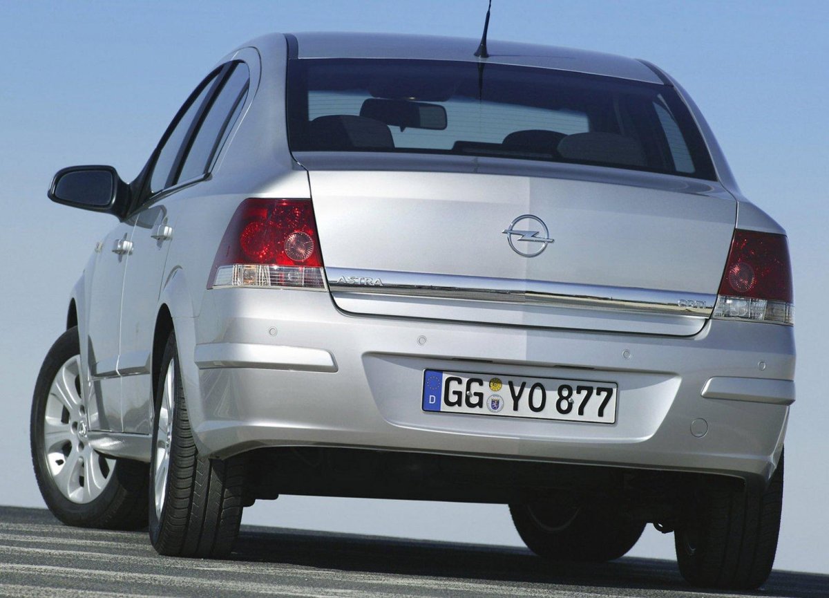 Opel Astra 2007 седан