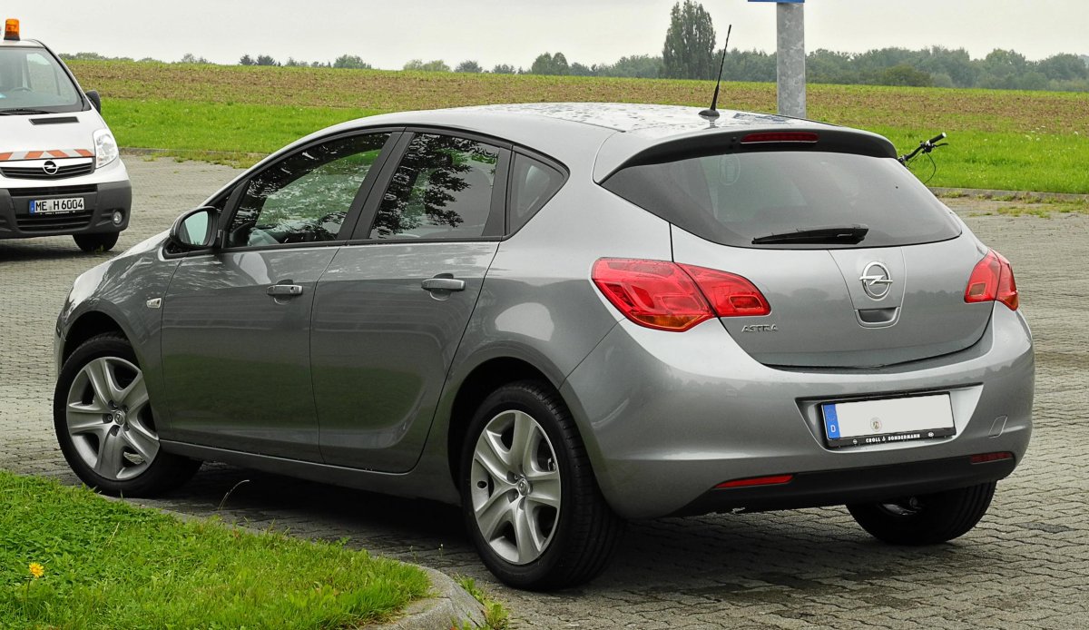 Opel Astra j 2009
