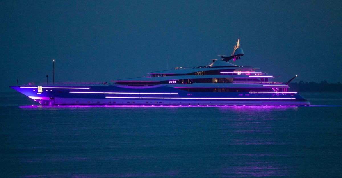 99-Метровая яхта Madame gu