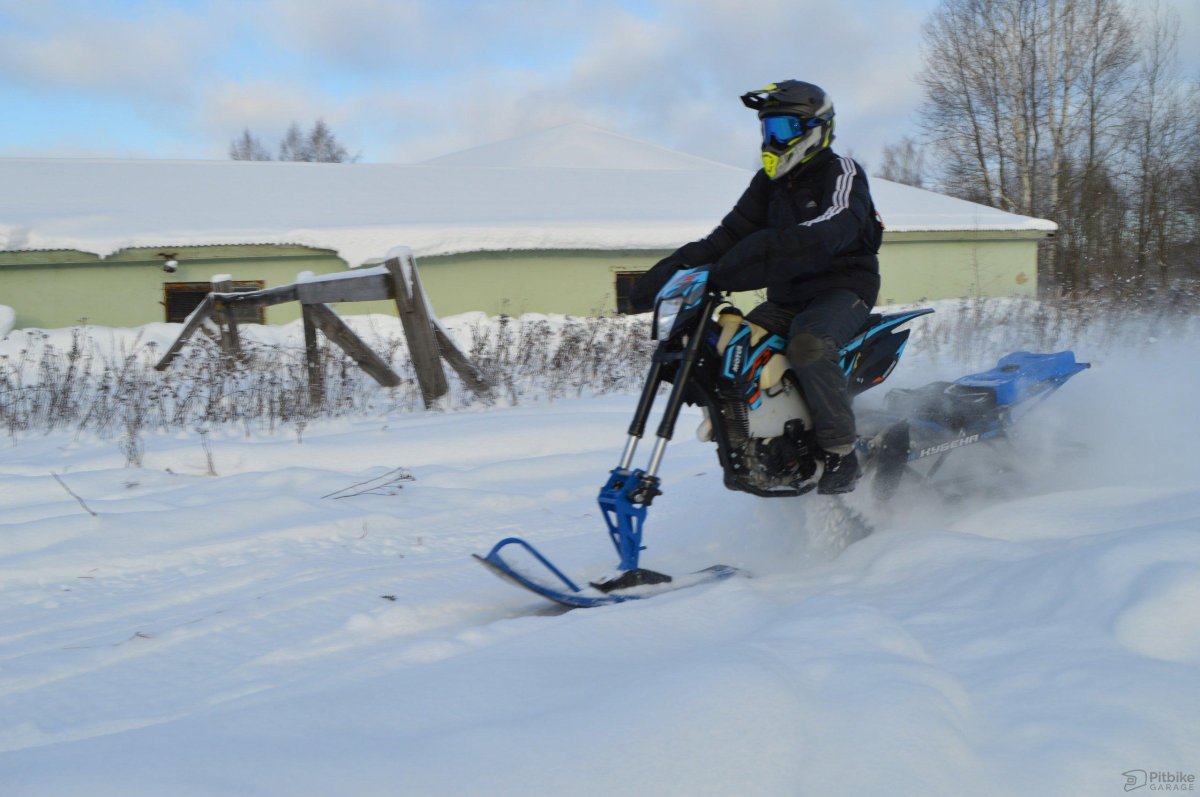Снегоход где колёса