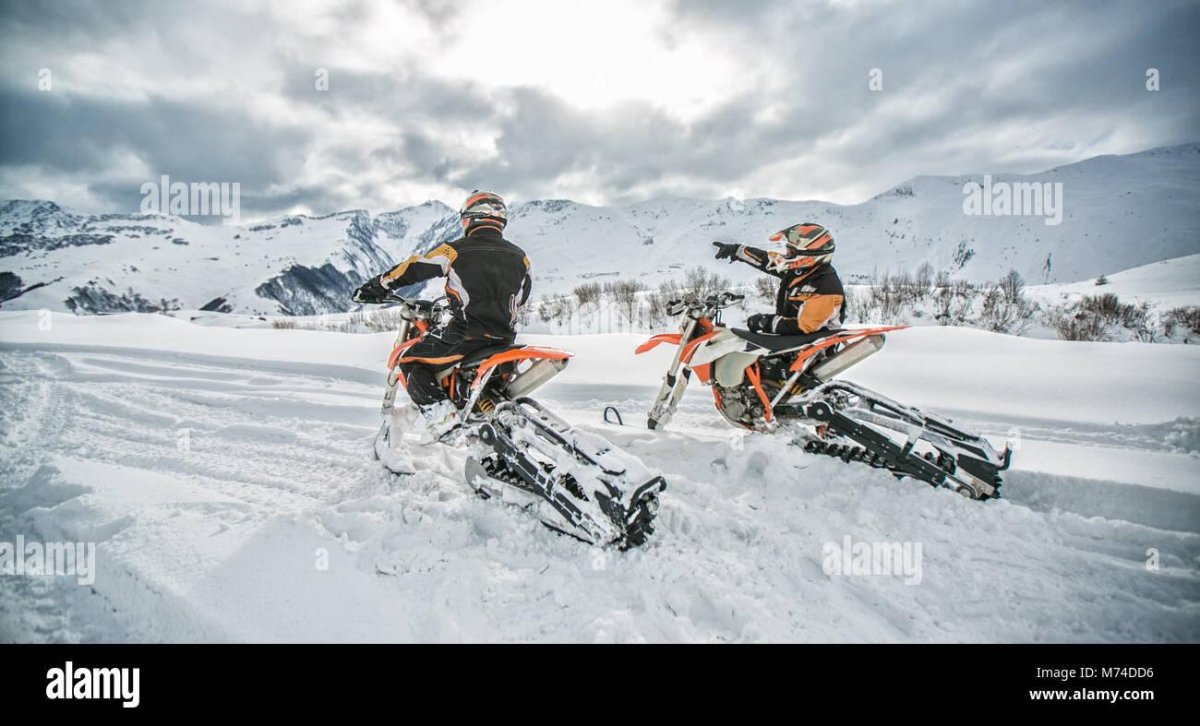 Сноубайк в горах