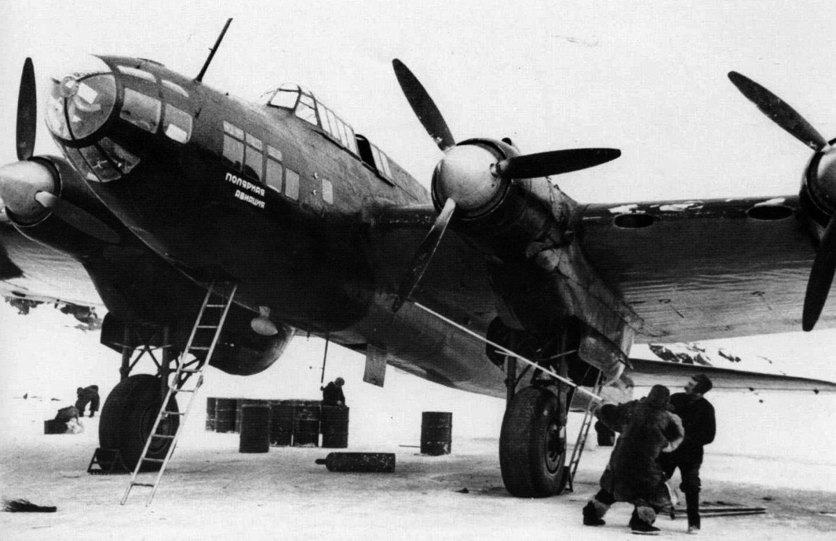 Петляков пе-8