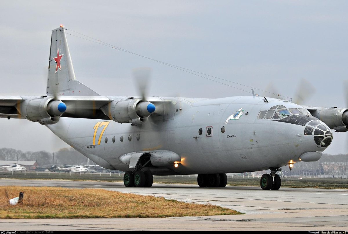 Антонов АН 12бк