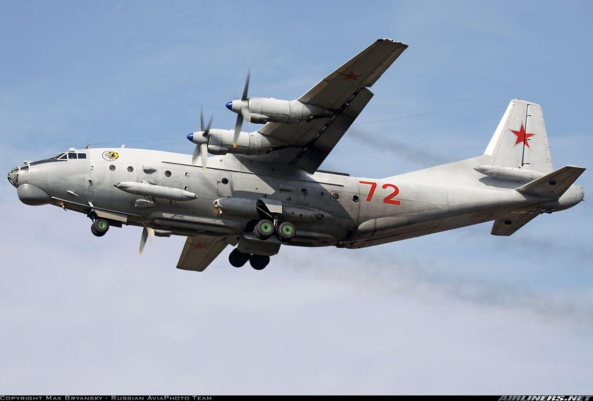 Самолёт АН-12бк ППС