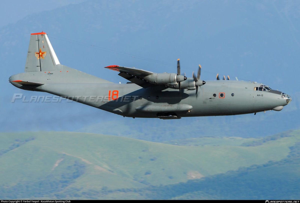 АН 12 ВВС Казахстана