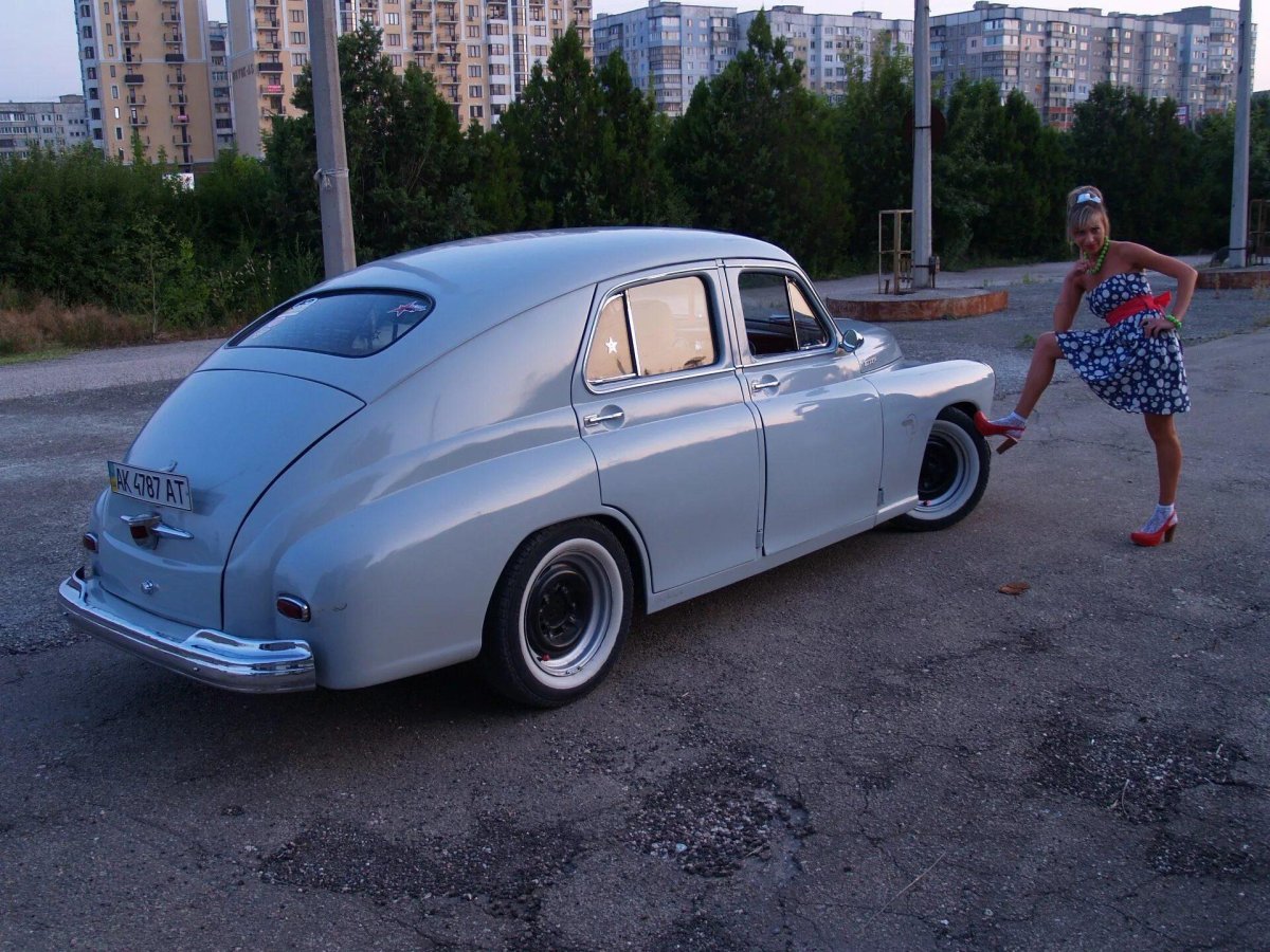 Заниженный ГАЗ м20 победа