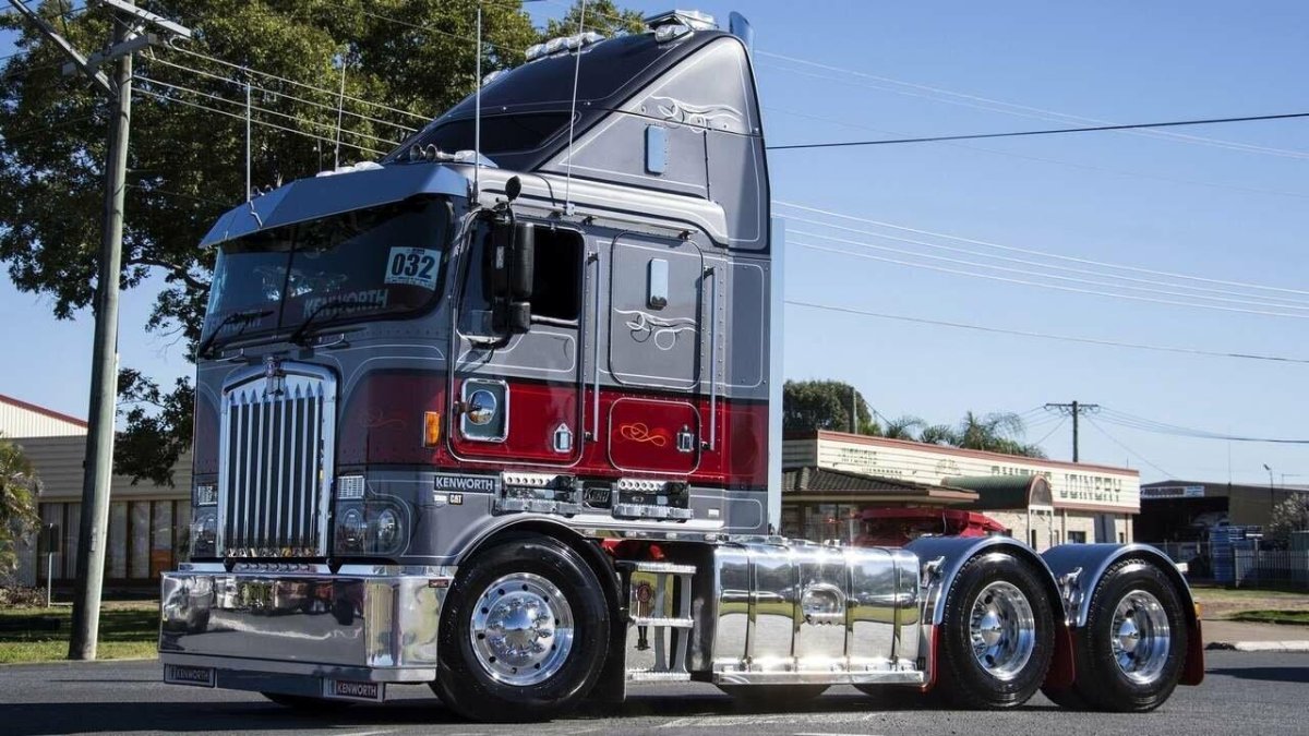 Kenworth k104