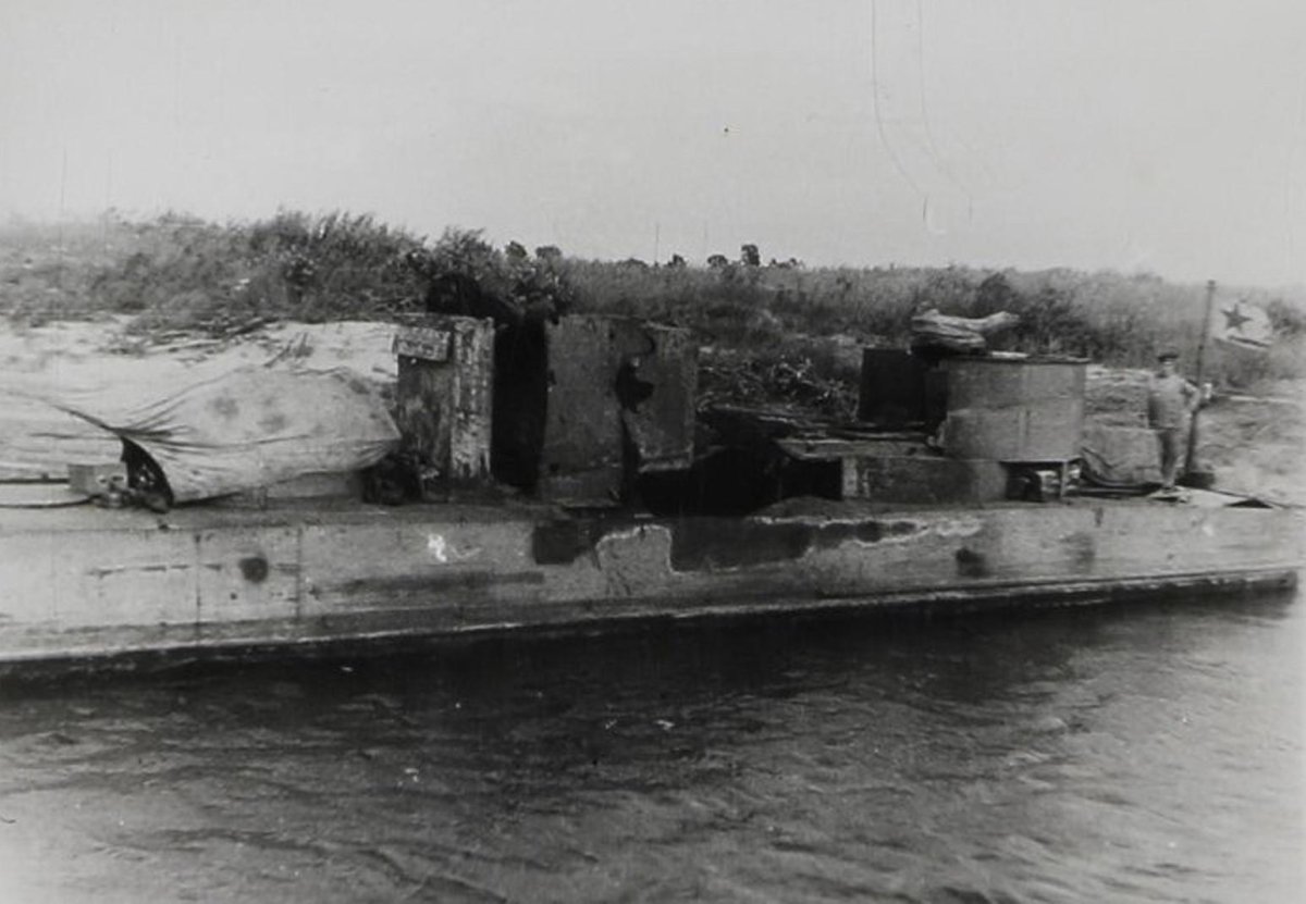 Пинск бронекатер БК-92