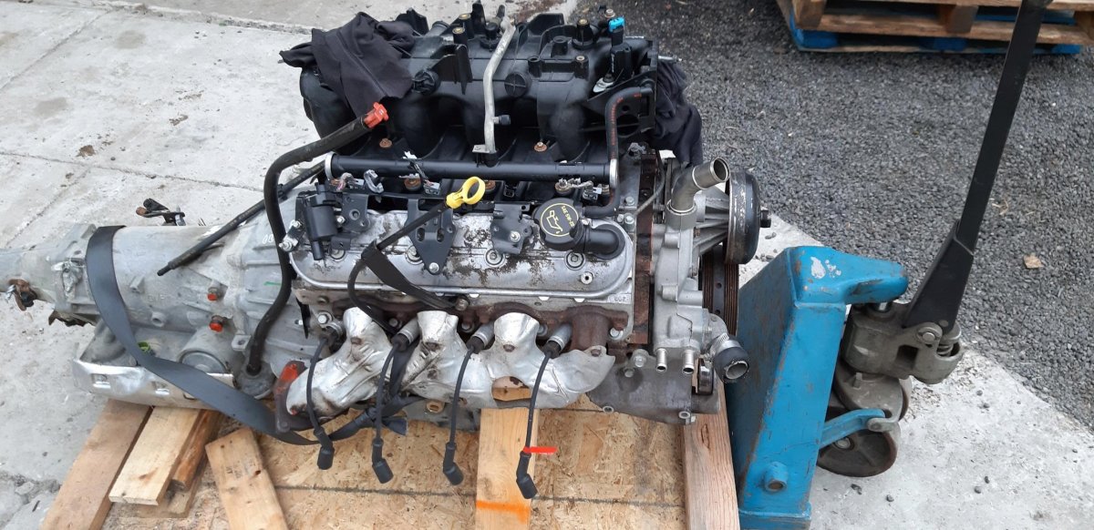 Трейлблейзер Шевроле 4.2 мотор