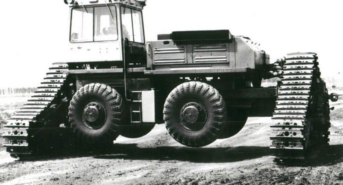 Трактор ТЭТ-1000