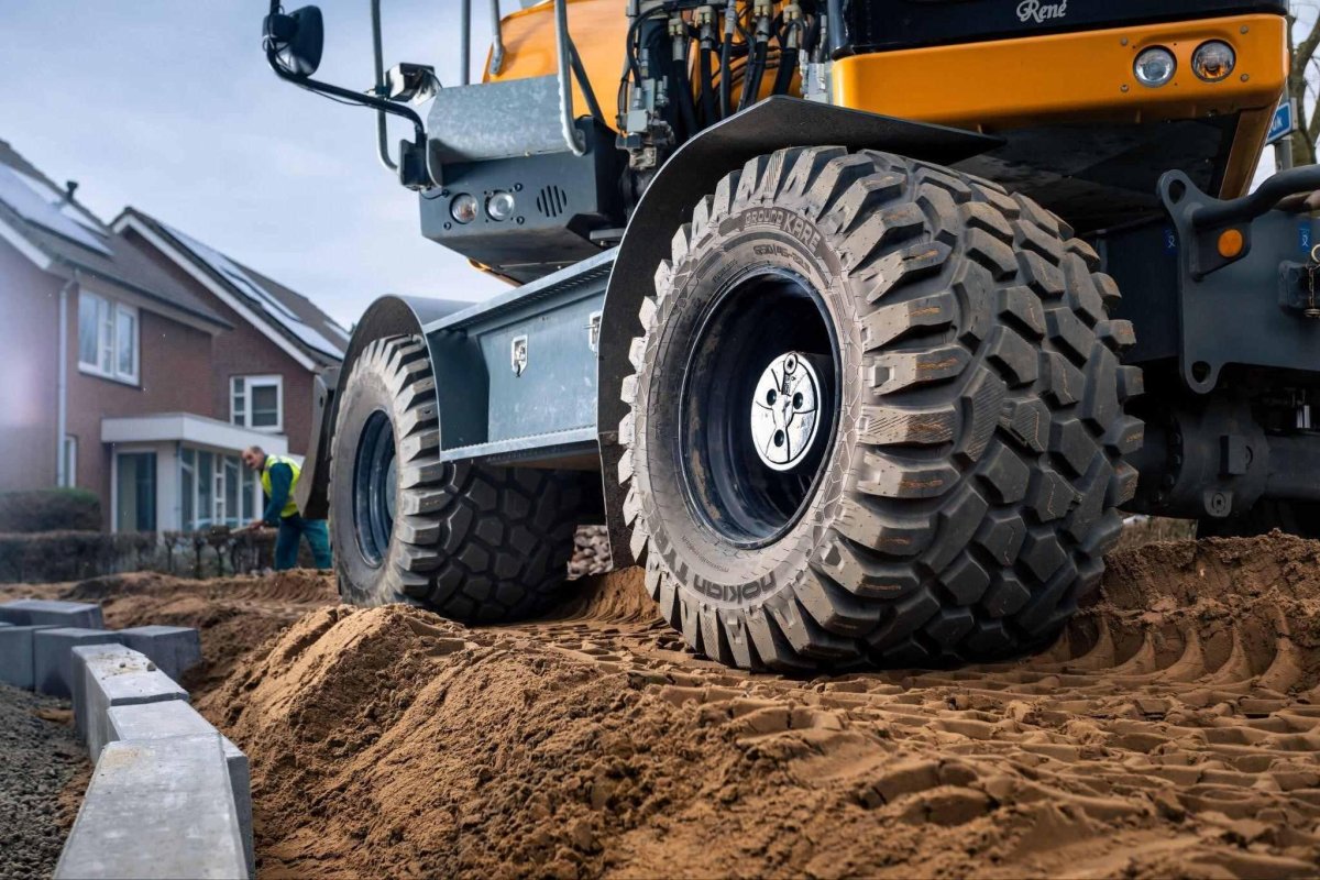 Шины для спецтехники