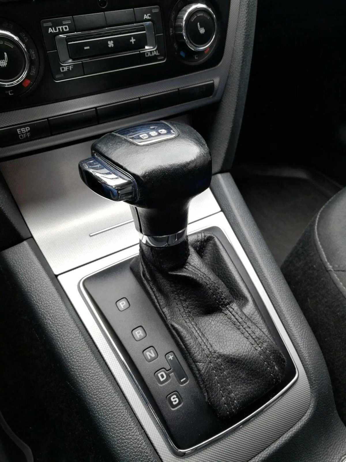 Škoda Octavia a7 DSG селектор