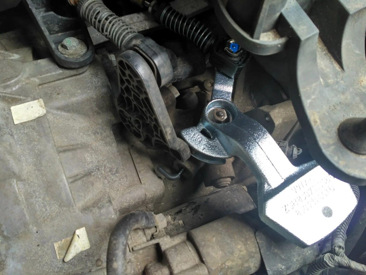 Механизм выбора передач Шкода Октавия а5